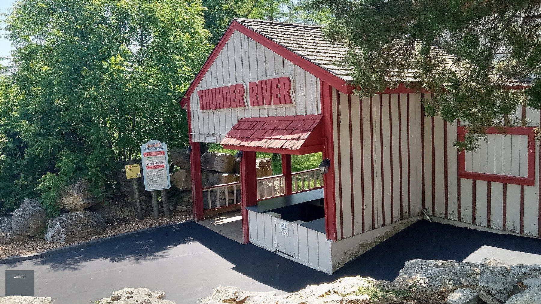 Thunder River at Six Flags St. Louis
