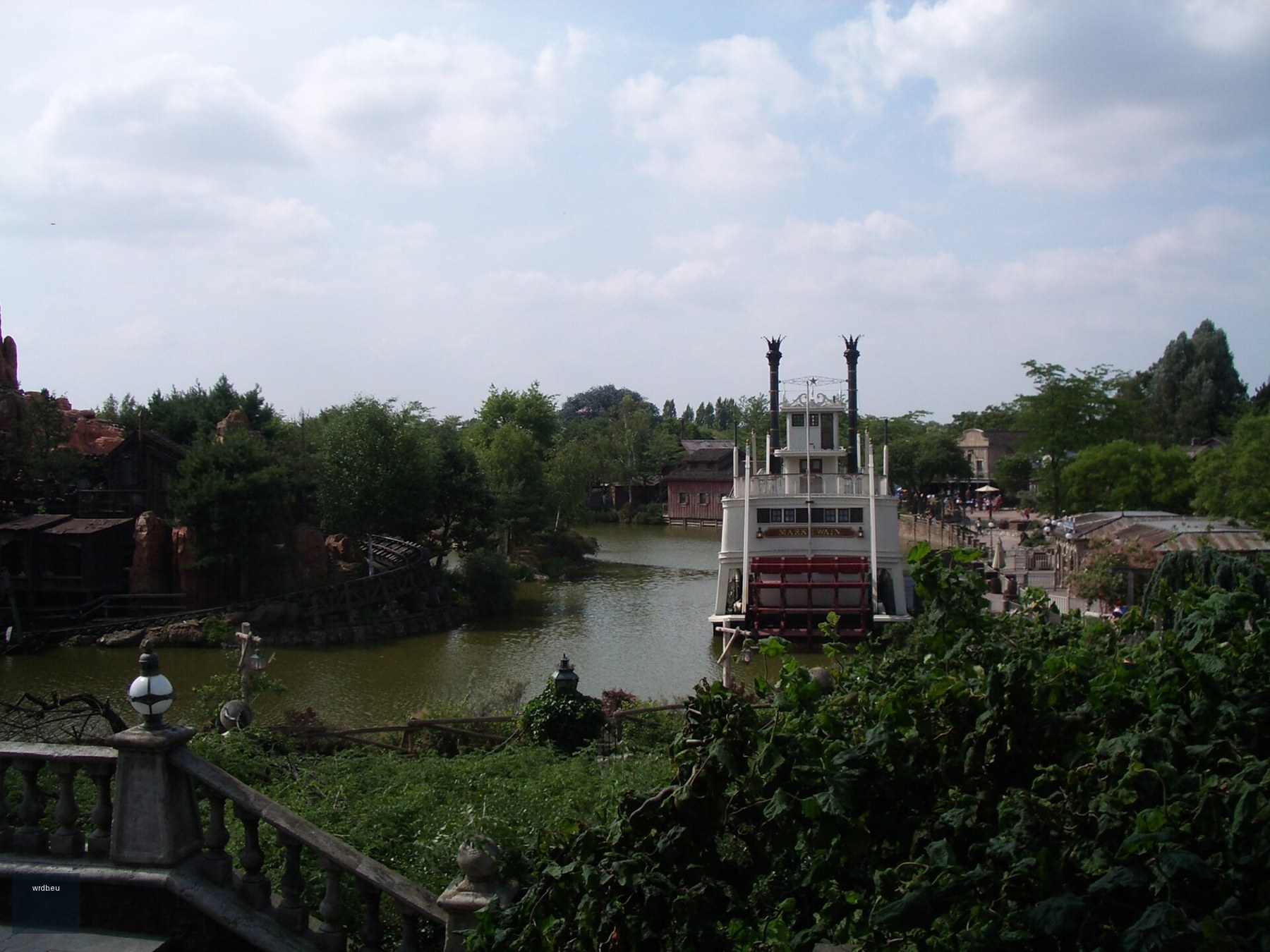 Thunder Mesa Riverboat Landing at Disneyland Paris